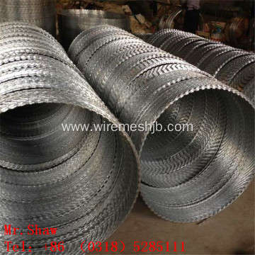 BTO-22 Galvanized Razor Wire For Theft Prevention